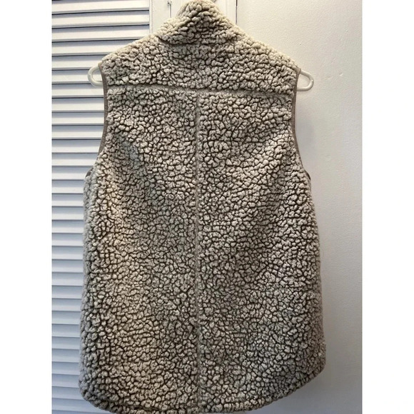 Cozy  Fall Vest - Picture 2 of 3